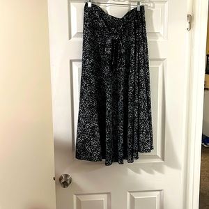 Skies Are Blue black & white print maxi skirt from Stitch Fix